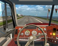 Freightliner FLD-120 - интерьер салона