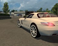 Mercedes-Benz SLS AMG thumbnail 4