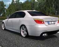 BMW 5-Series E60 thumbnail 3