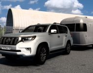 Toyota Land Cruiser Prado с прицепом